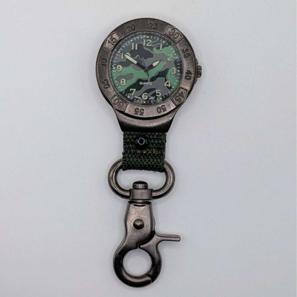 Men's Camo Clip‎ Watch 42mm Rotating Bezel Carabiner Quartz Japan